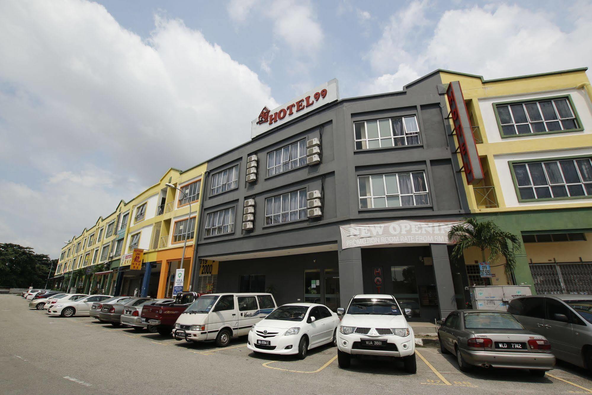 Hotel 99 Bandar Klang Esterno foto